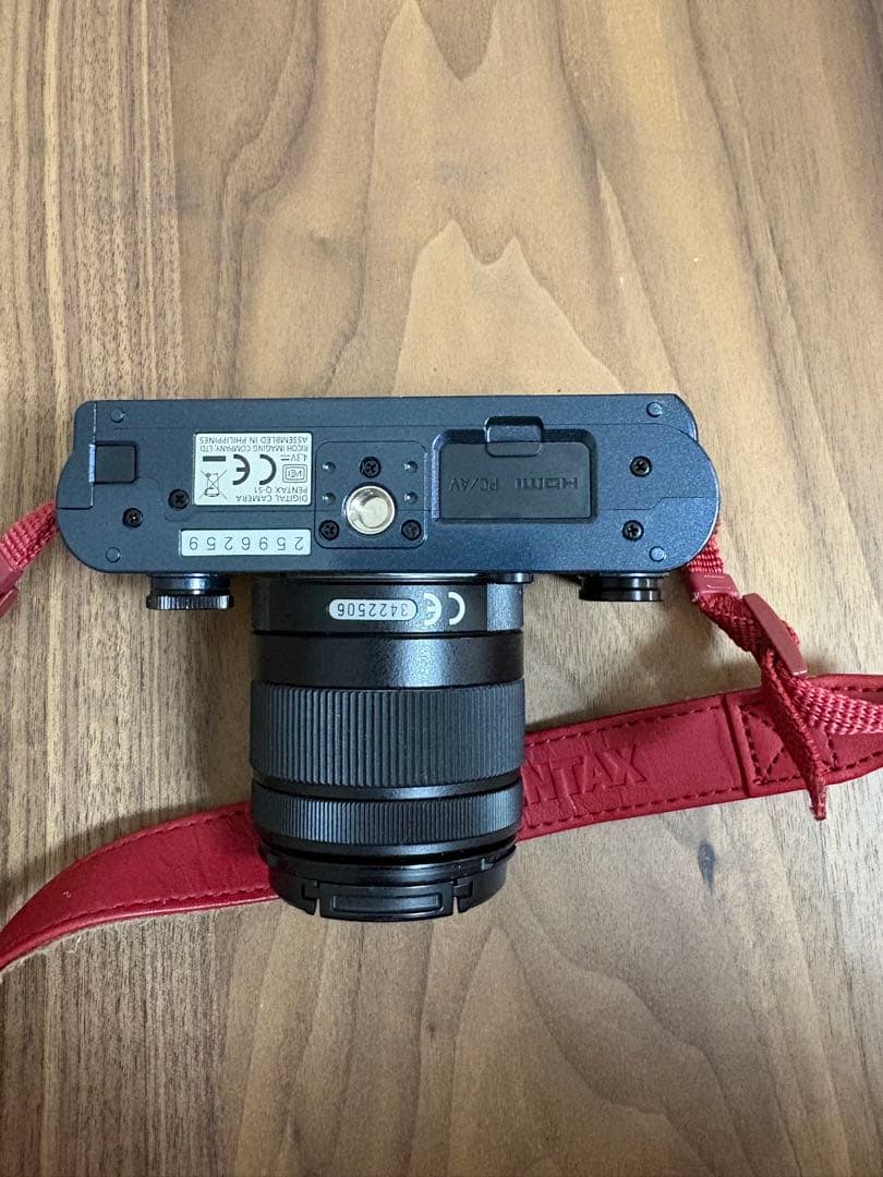 PENTAX Q-S1 ズーム　レンズキット　ミラーレス　メタルネイビークリーム