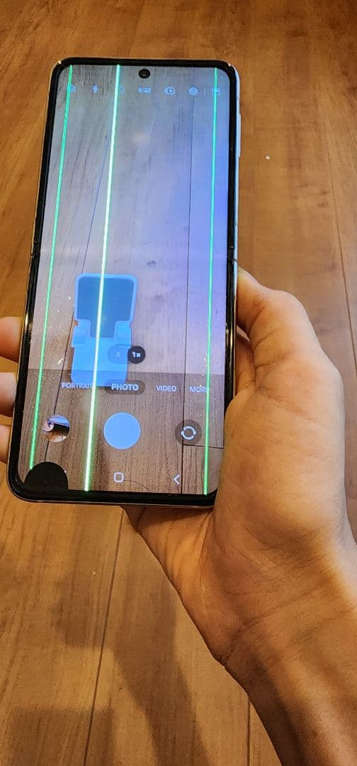 Samsung Galaxy Z Flip 3 クリーム　ジャンク
