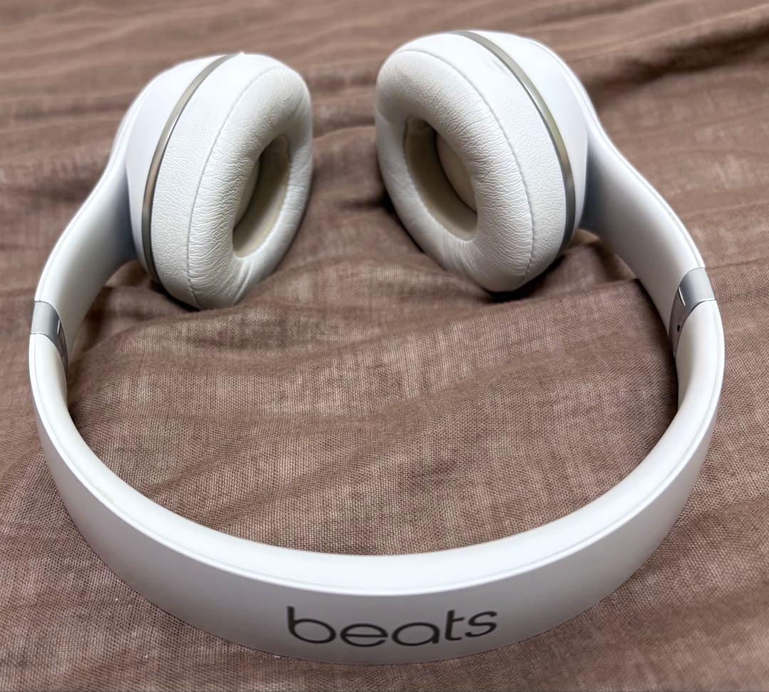 Beats solo3 wireless ワイヤレスヘッドホンマットシルバー