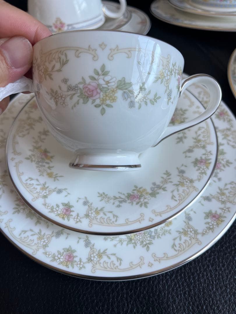 最終値下げ英国製ロイヤルドルトン 花柄違い 6セット 未使用品