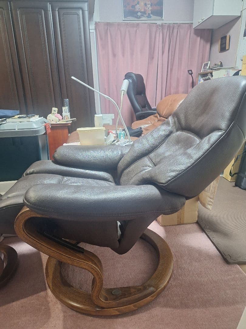 【引き取り専用】(値下げ)ヒモラ レザー リクライニングチェア(値段相談有り)