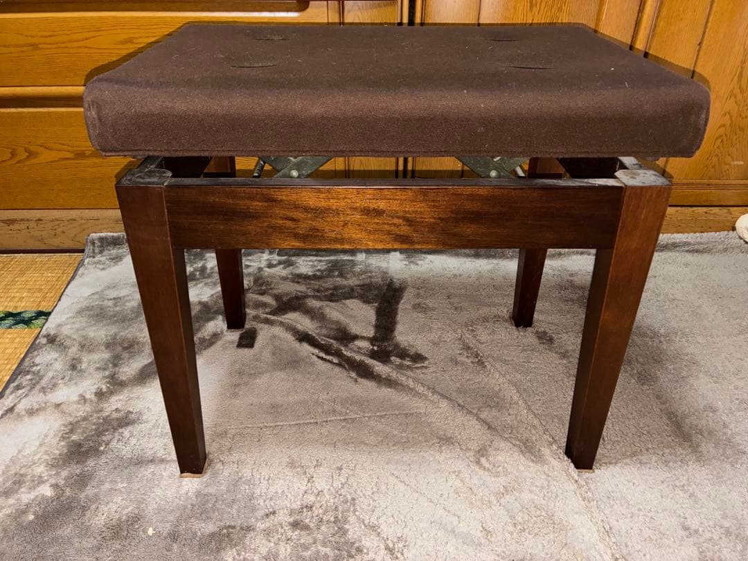 ピアノ　高低自在イス