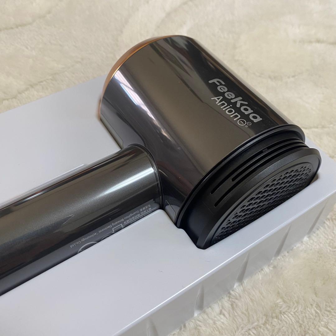 ✨新品✨　ドライヤー 大風量 低騒音 ブラック