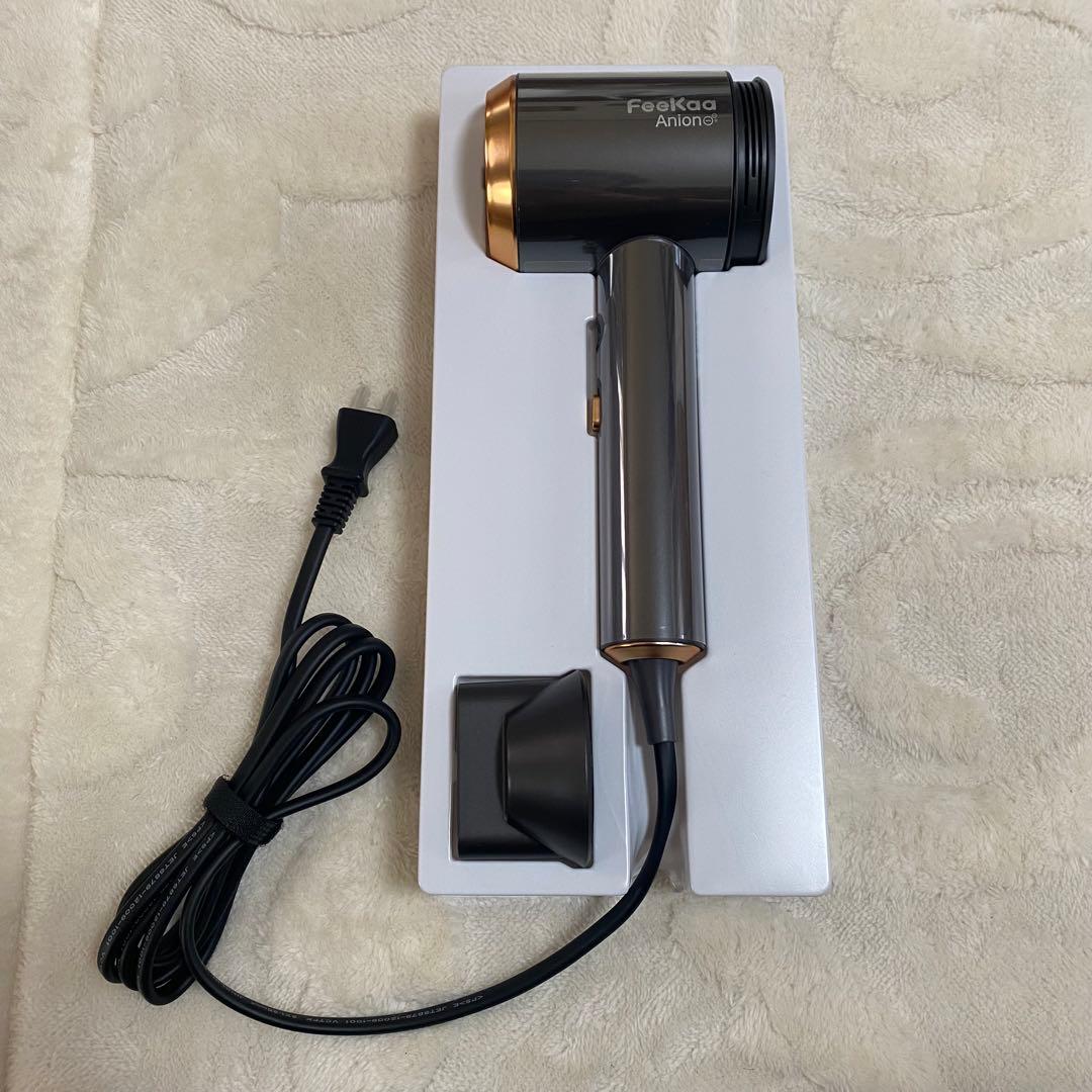 ✨新品✨　ドライヤー 大風量 低騒音 ブラック