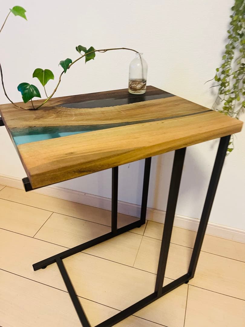 レジンテーブル　ソファテーブル　サイドテーブル　コーヒーテーブル