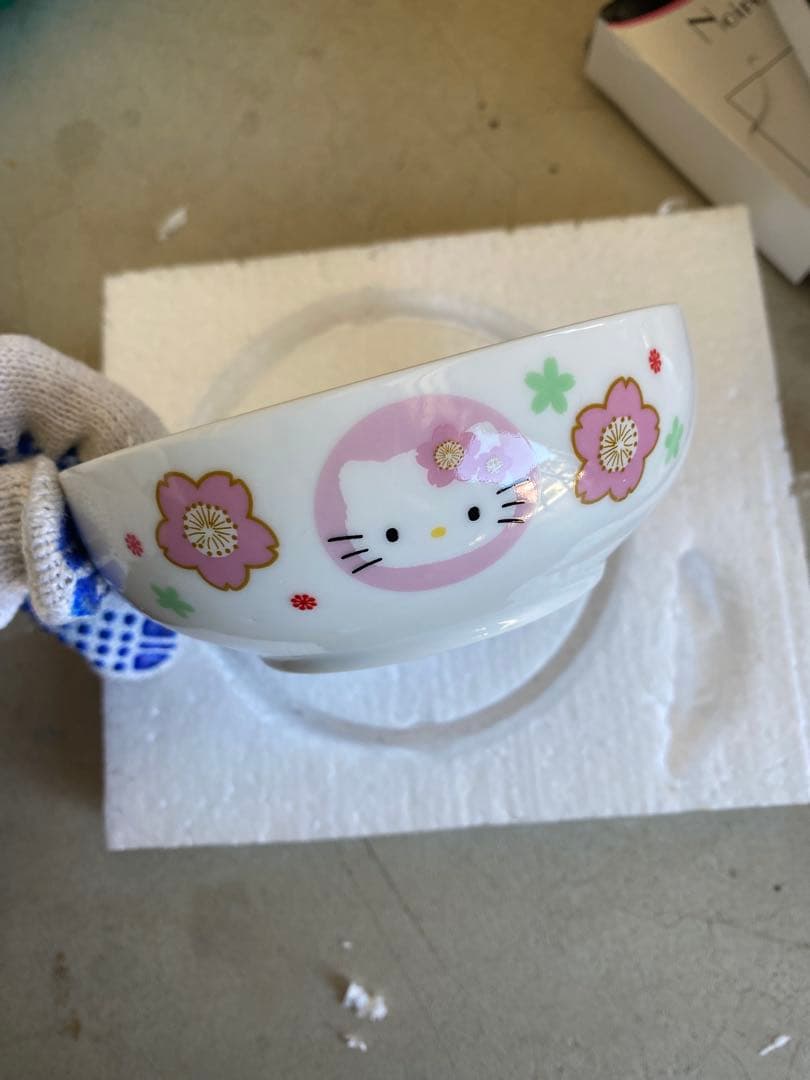 ハローキティ　サラダボウル　小鉢蓮華セット