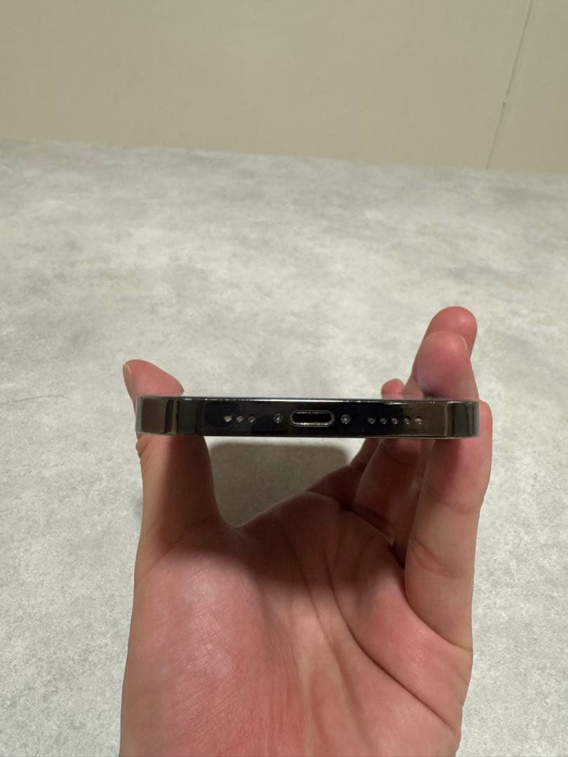 iPhone 12 Pro 128GB グラファイト（バッテリー最大容量80%）