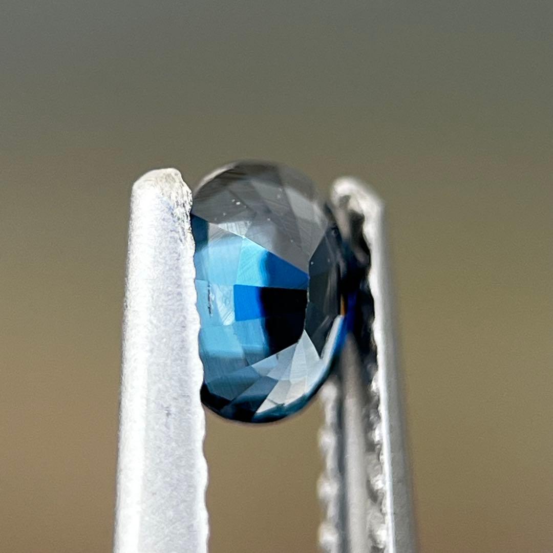 スリランカ産非加熱天然ブルースピネル