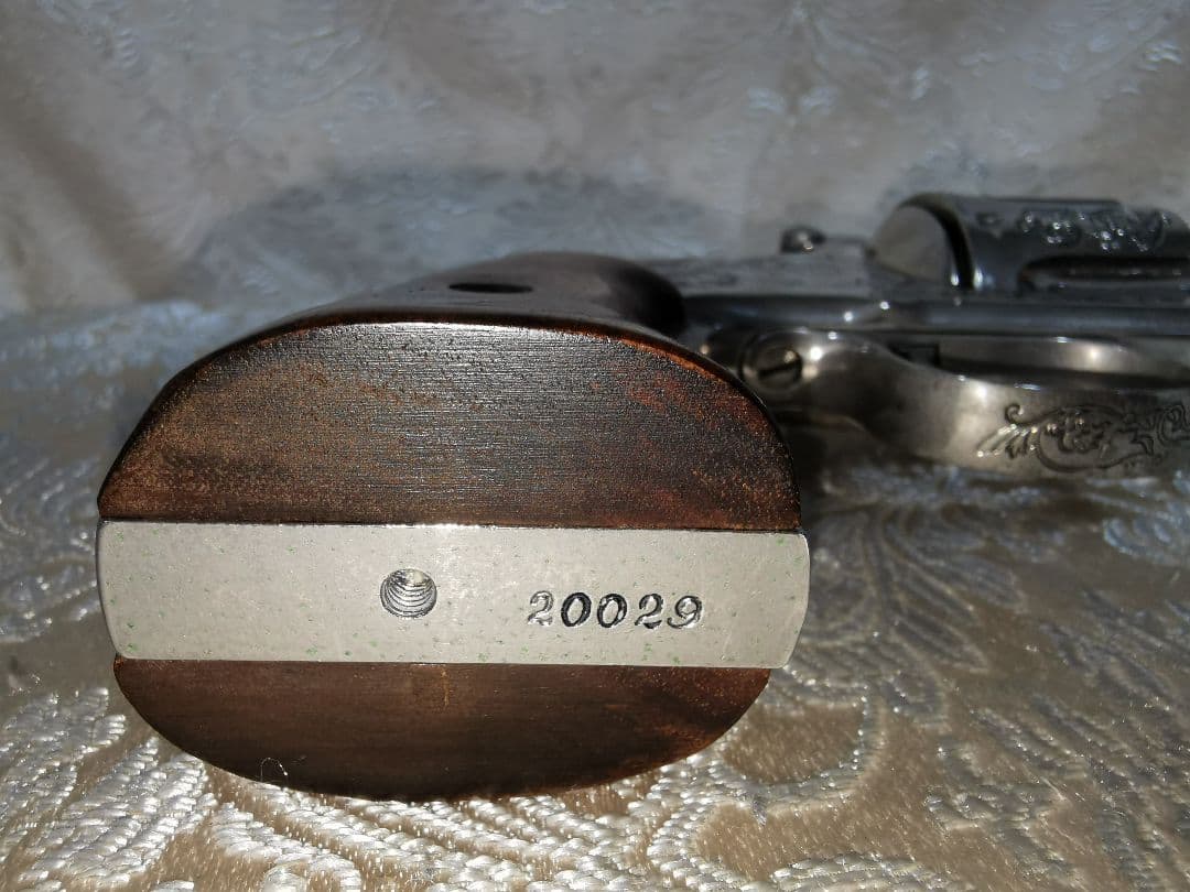 フランクリンミントのワイアット・アープ .44 リボルバー　モデル　ガン