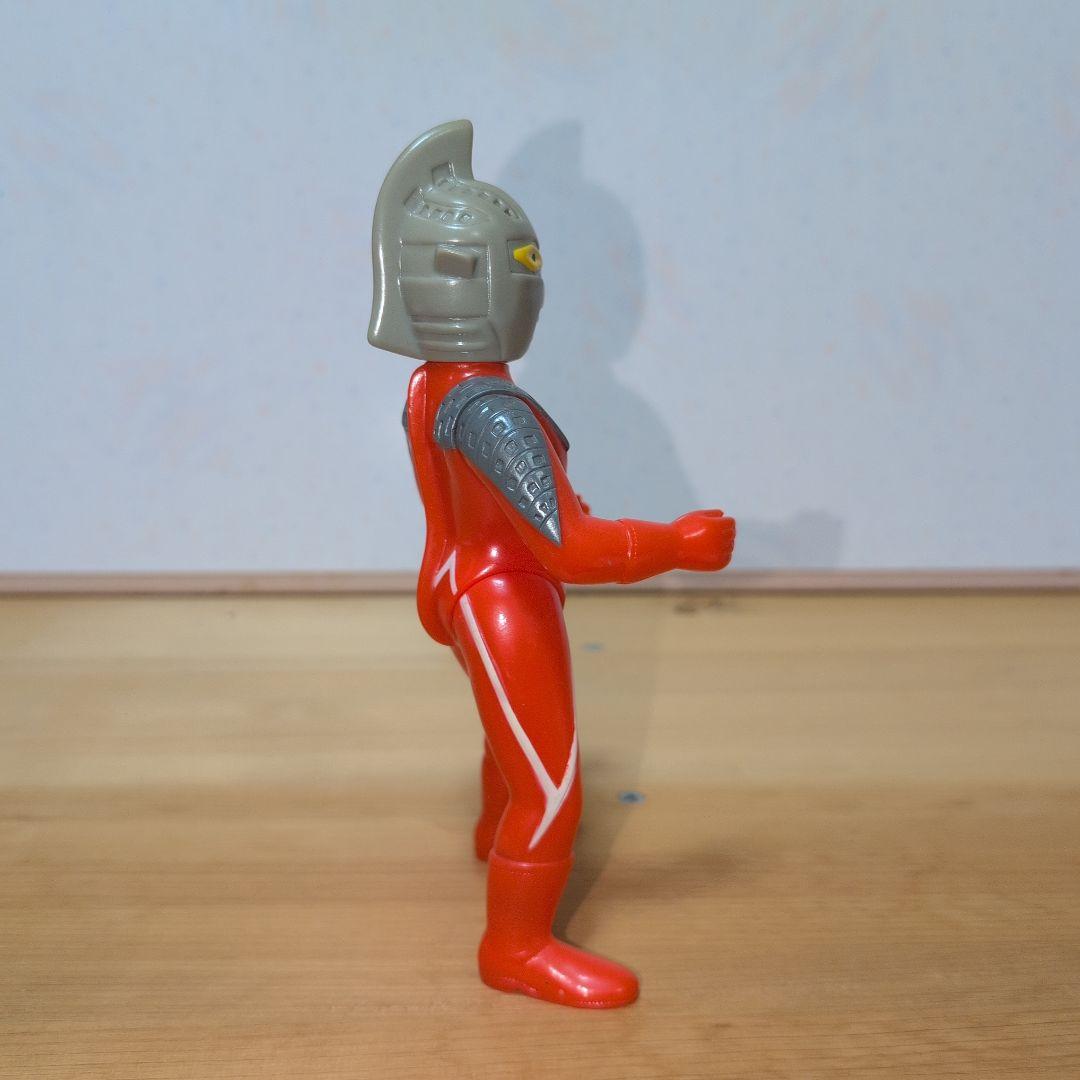 ブルマァク社製　ウルトラセブン　ソフビ