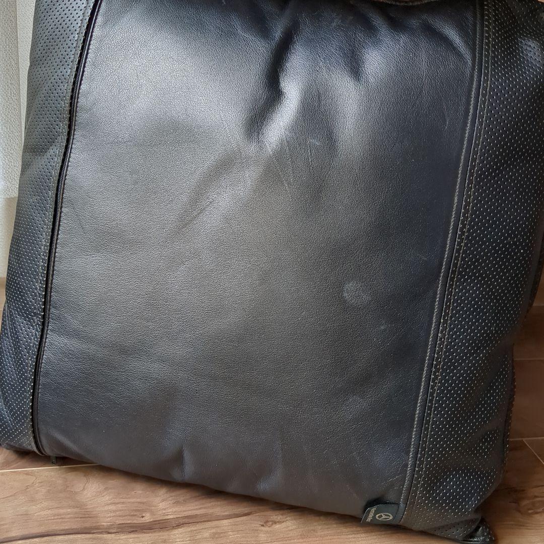 ベンツレザークッション✕2