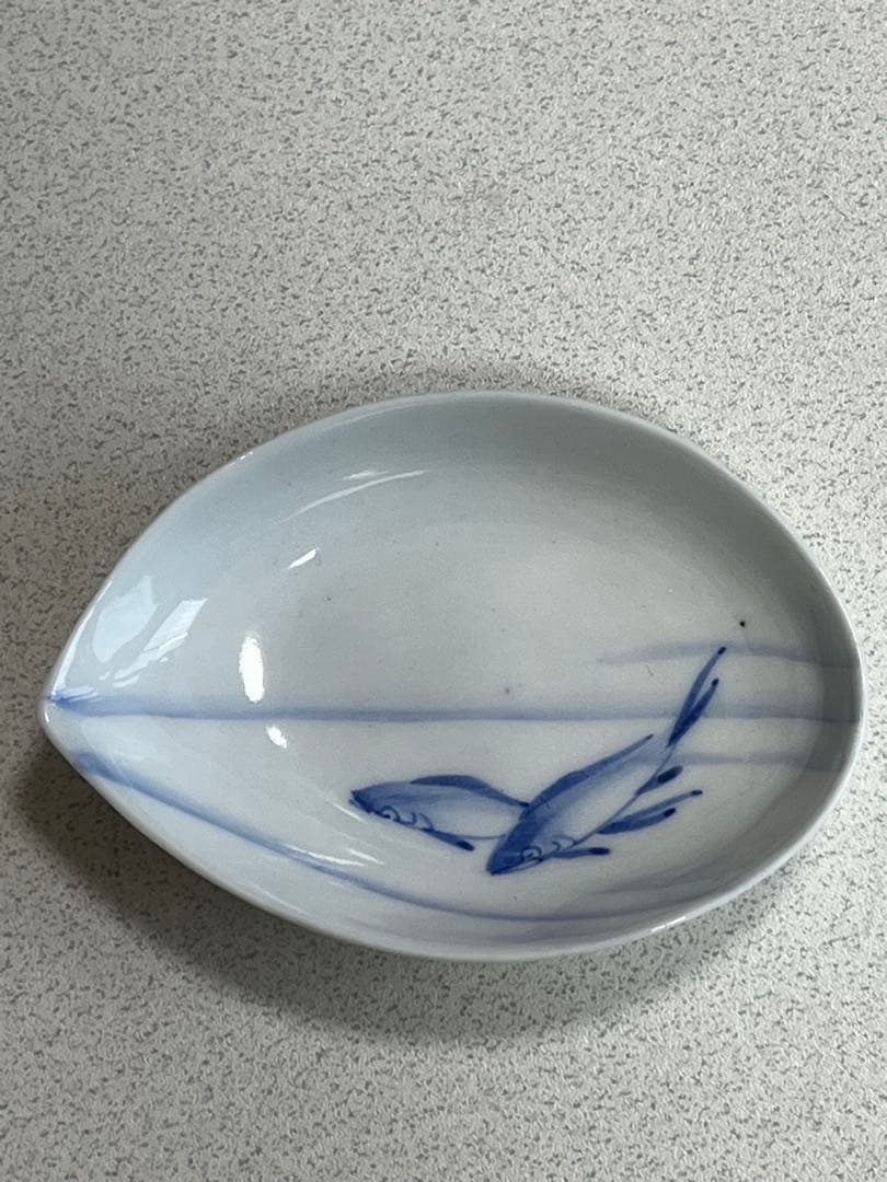 小皿　染付磁器　鮑形　幹山