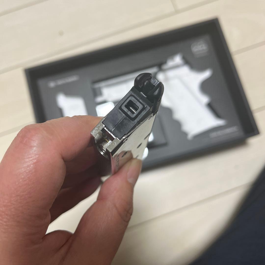 東京マルイ V10 ウルトラコンパクト 18歳以上 ガスブローバック