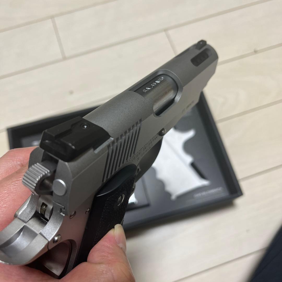 東京マルイ V10 ウルトラコンパクト 18歳以上 ガスブローバック