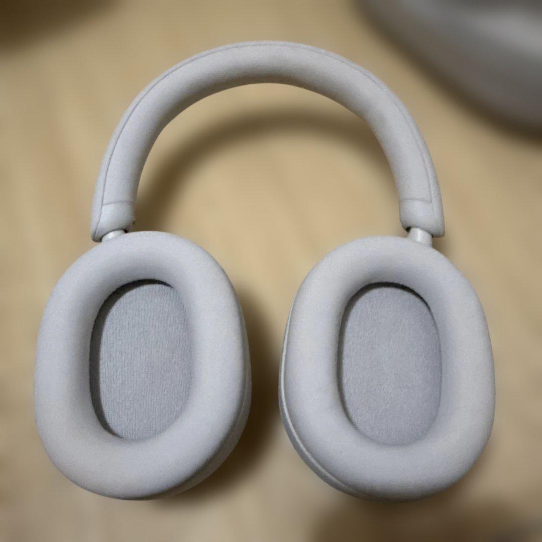 SONYワイヤレスノイズキャンセリングステレオヘッドホン WH-1000XM5