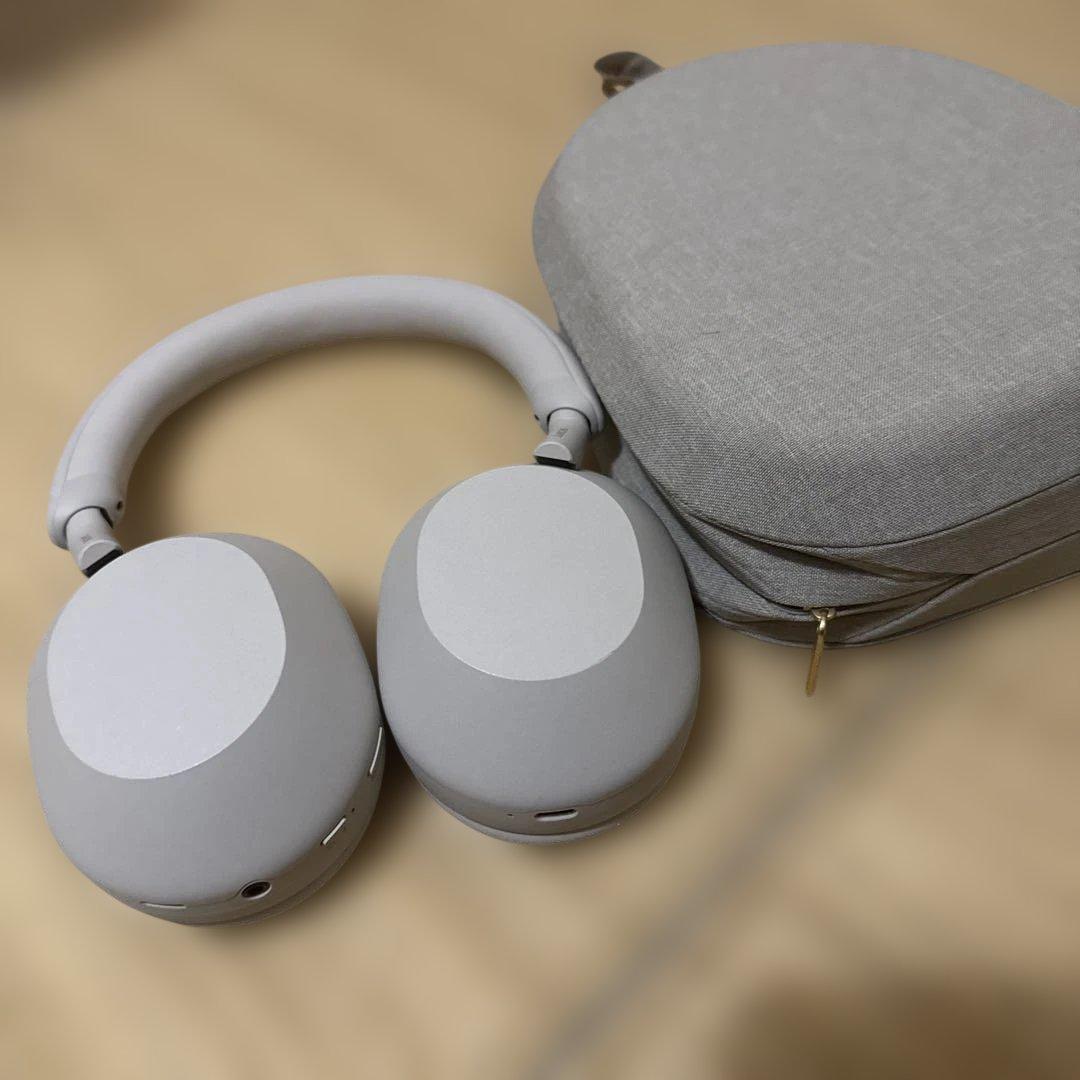 SONYワイヤレスノイズキャンセリングステレオヘッドホン WH-1000XM5