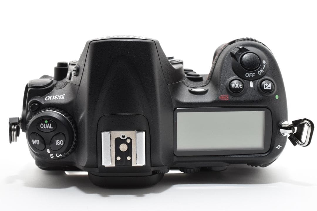 【超美品】Nikon ニコン D300 ボディ 充電器付き #460
