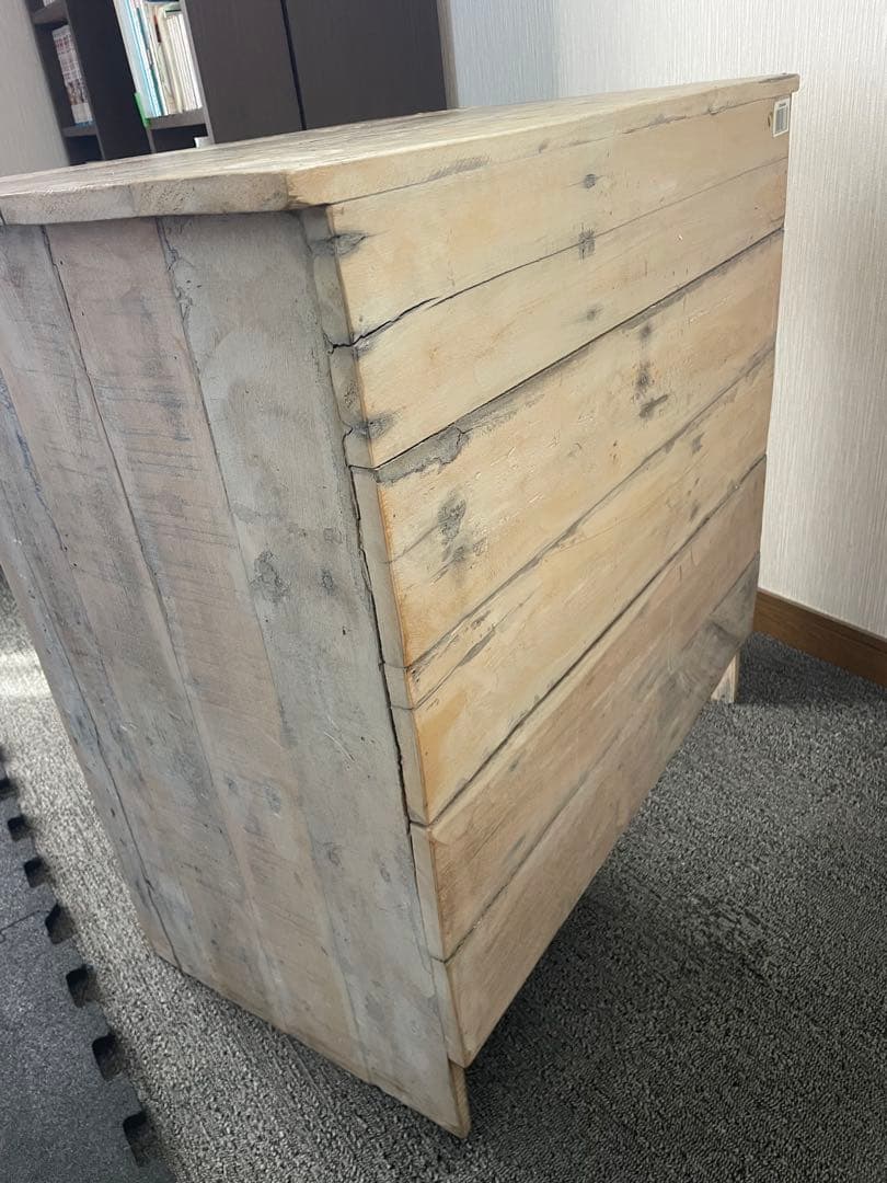 小振りなアンティーク机　デスク　古材　ビンテージ　ホワイト　ファニチャー