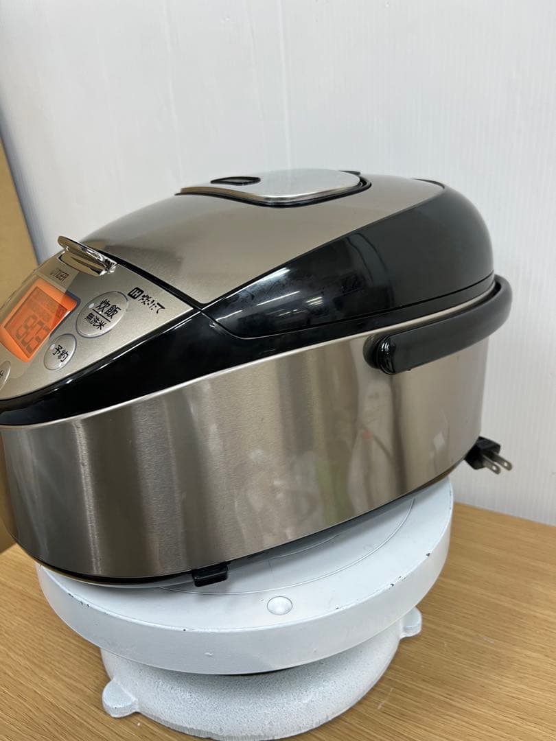 TIGER タイガー IH 炊飯器JKT-J101 1.0L 2018年製