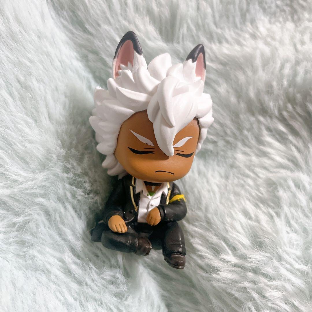 ツイステ 肩ズン サバナクロー ハーツラビュル k27675