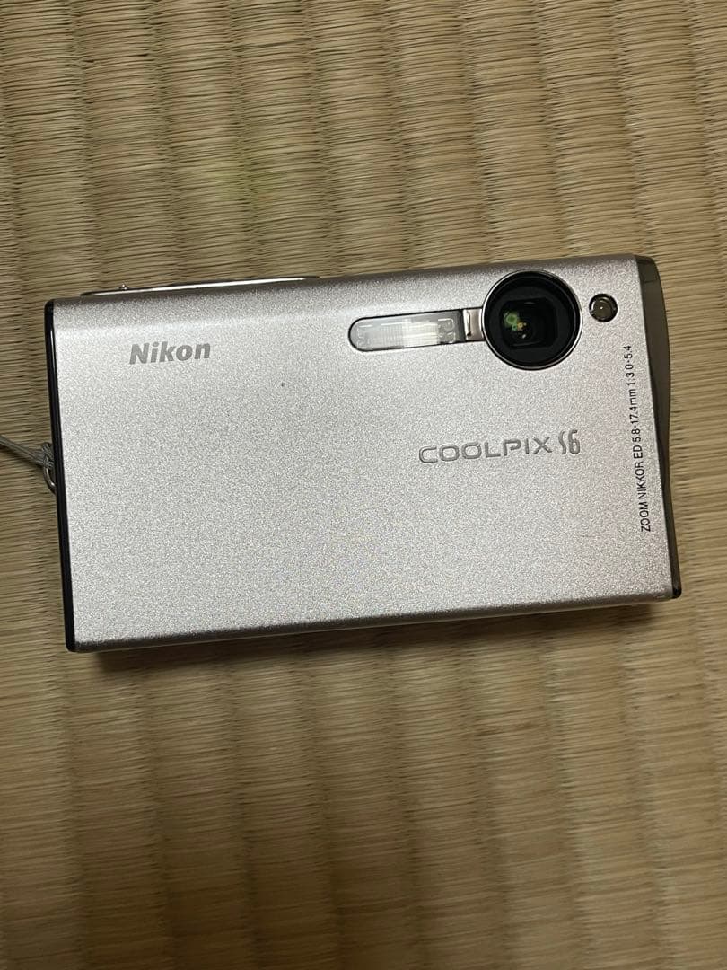 ニコン COOLPIX S6 デジカメ 完動品 付属品全て付き