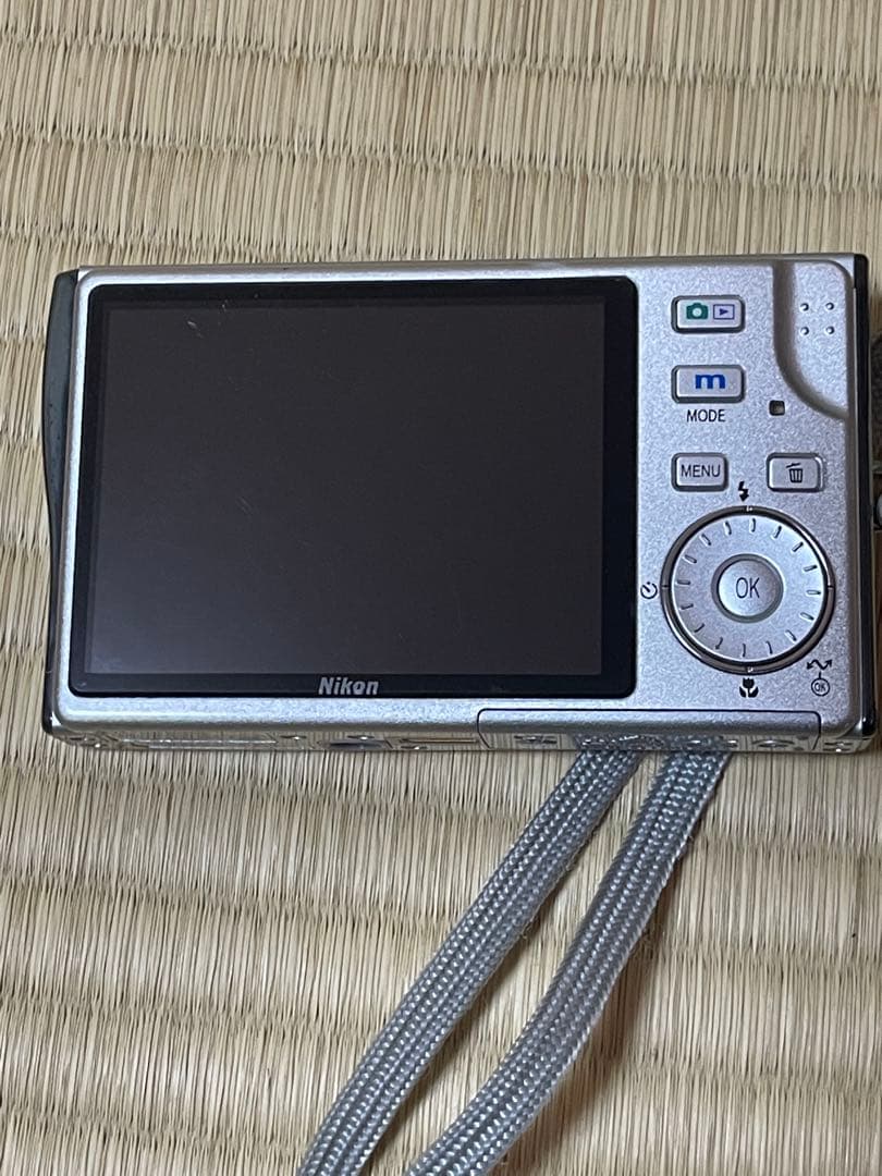 ニコン COOLPIX S6 デジカメ 完動品 付属品全て付き