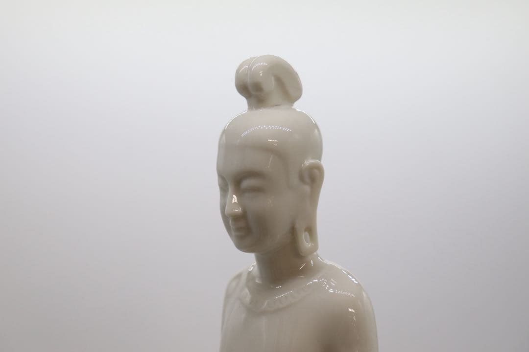 法隆寺百済観音像　白磁　仏教美術　台座い付　共箱　送料込み260220