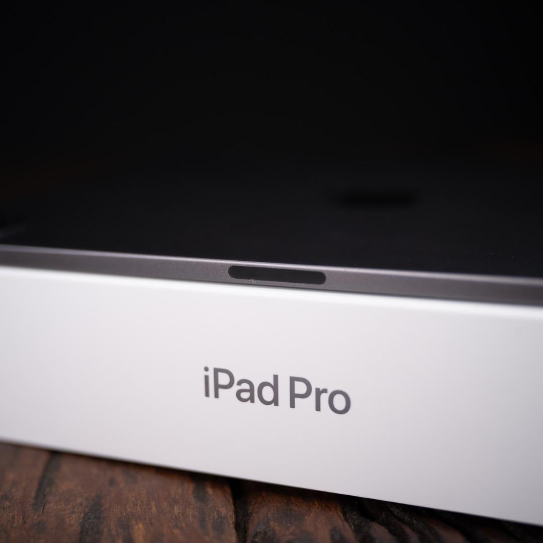 美品 Apple iPad Pro 11インチ 第2世代 256GB A2230