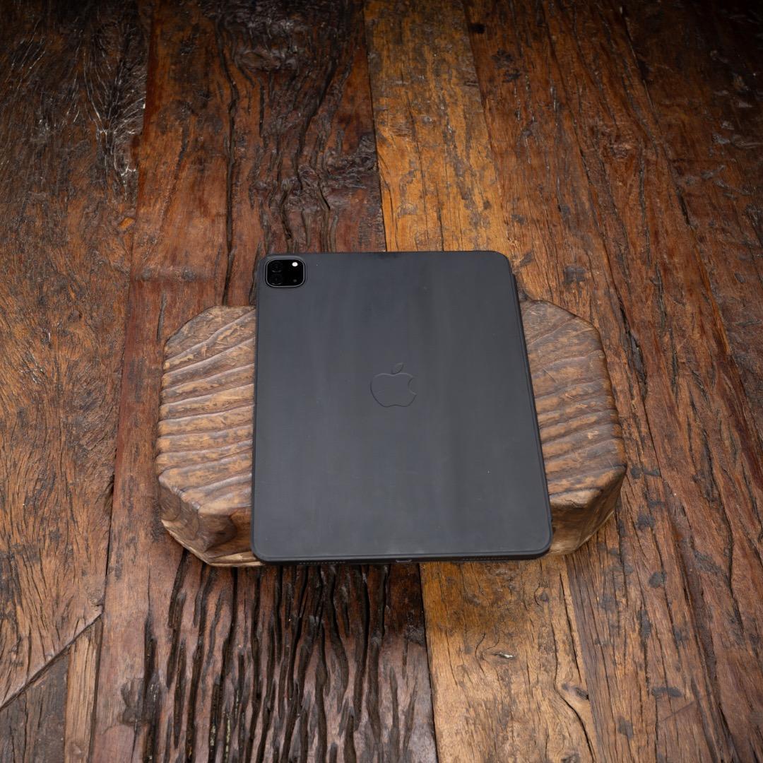 美品 Apple iPad Pro 11インチ 第2世代 256GB A2230
