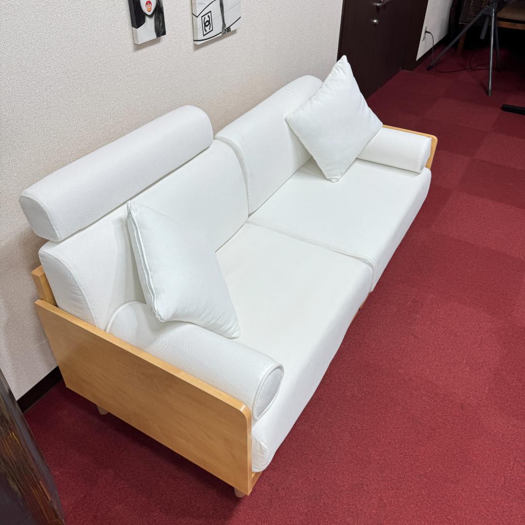 東京23区送料無料　美品2人掛けソファー　可愛い白！！