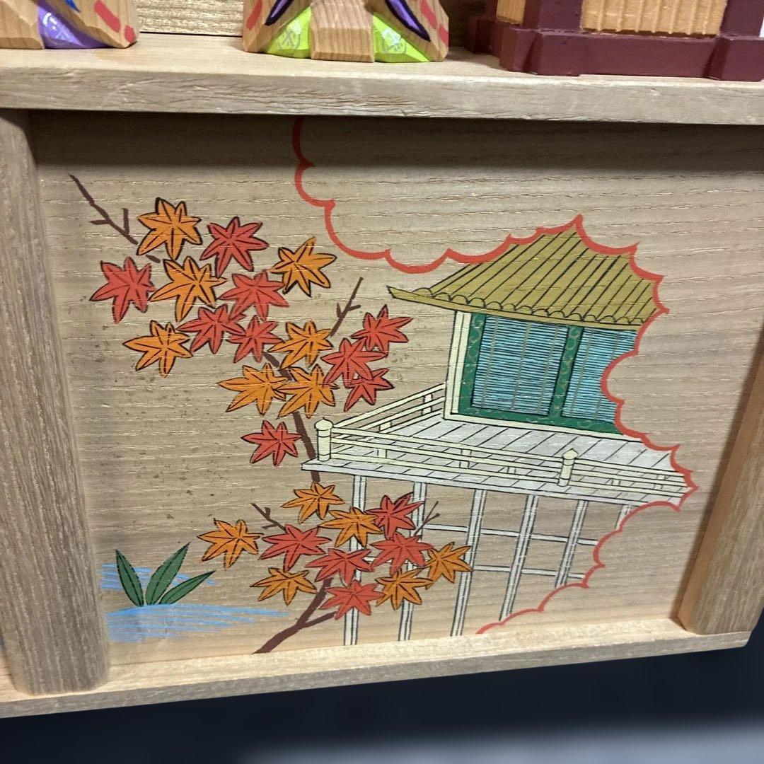 伝統的な川口神泉作、木製雛人形セット