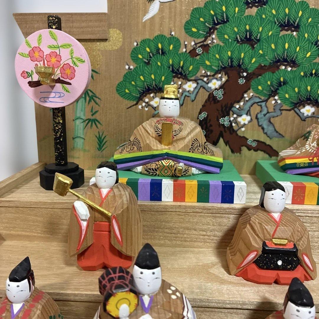 伝統的な川口神泉作、木製雛人形セット