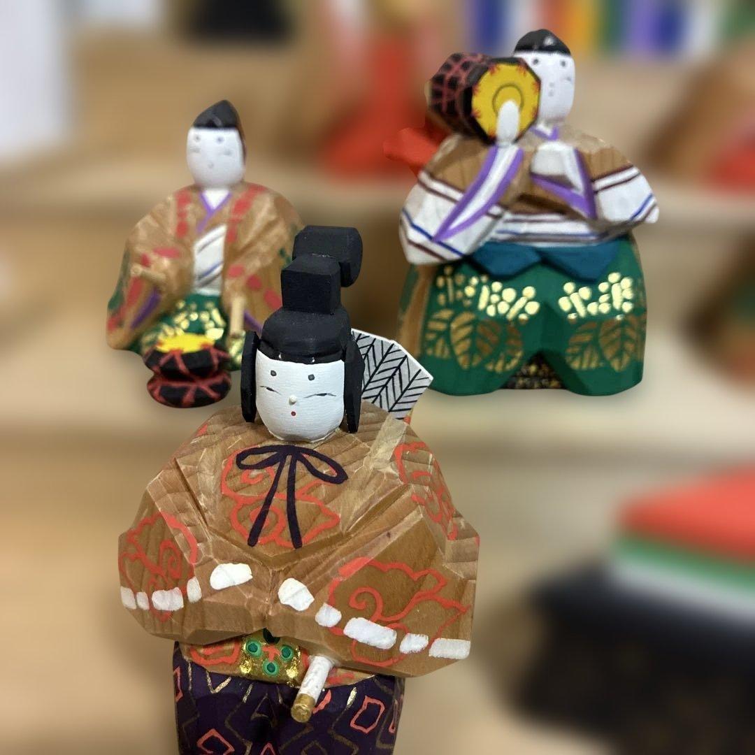 伝統的な川口神泉作、木製雛人形セット
