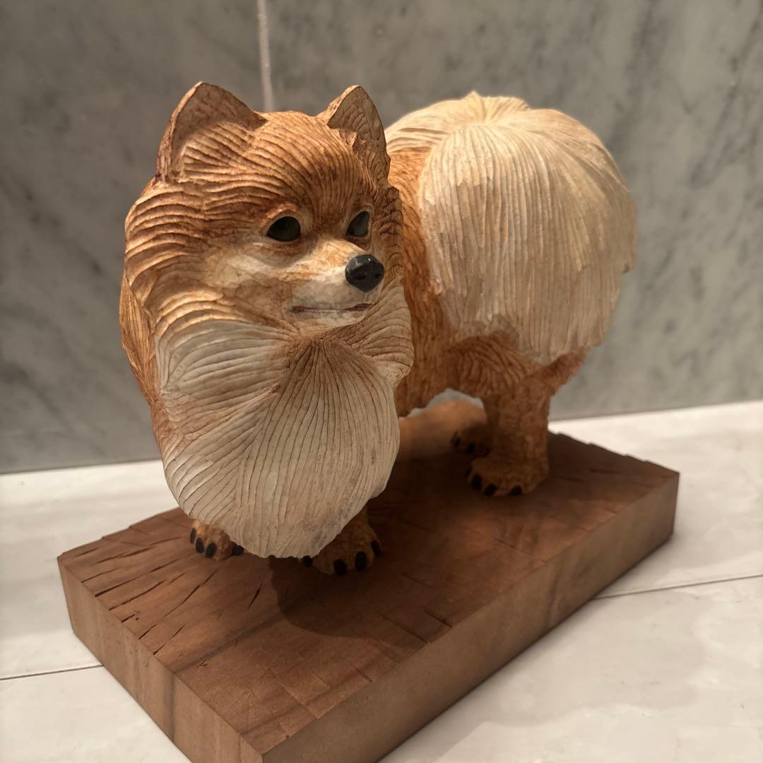 作家さんによる瞳が生きているように美しく、リアル過ぎる一刀彫のポメラニアン