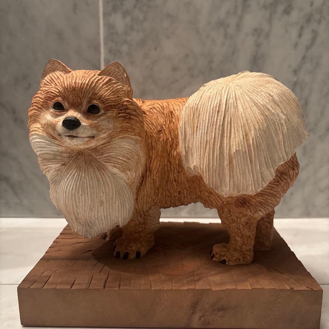 作家さんによる瞳が生きているように美しく、リアル過ぎる一刀彫のポメラニアン