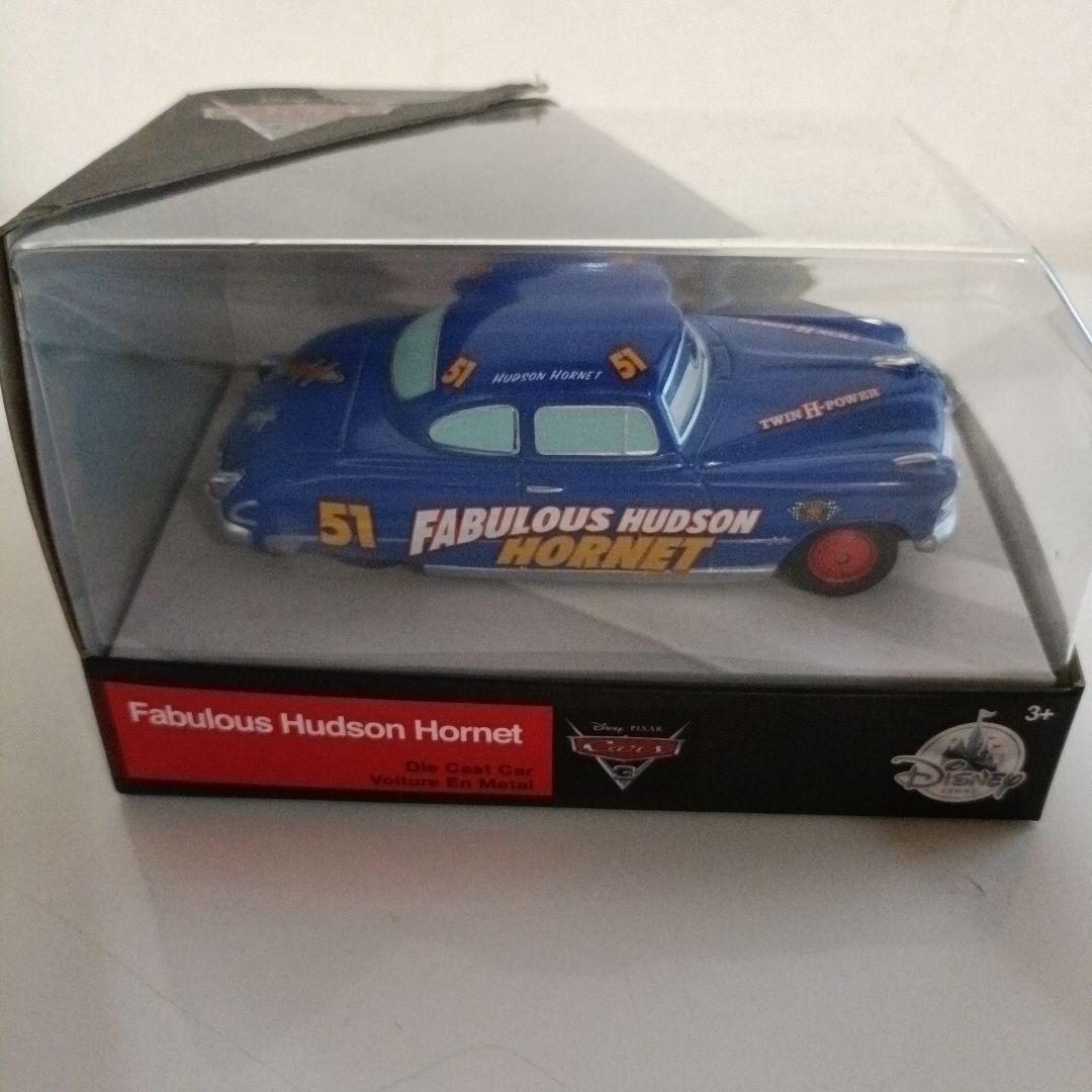 【新品】マックイーン　ディズニーピクサー　カーズ ダイキャストカー　3台セット