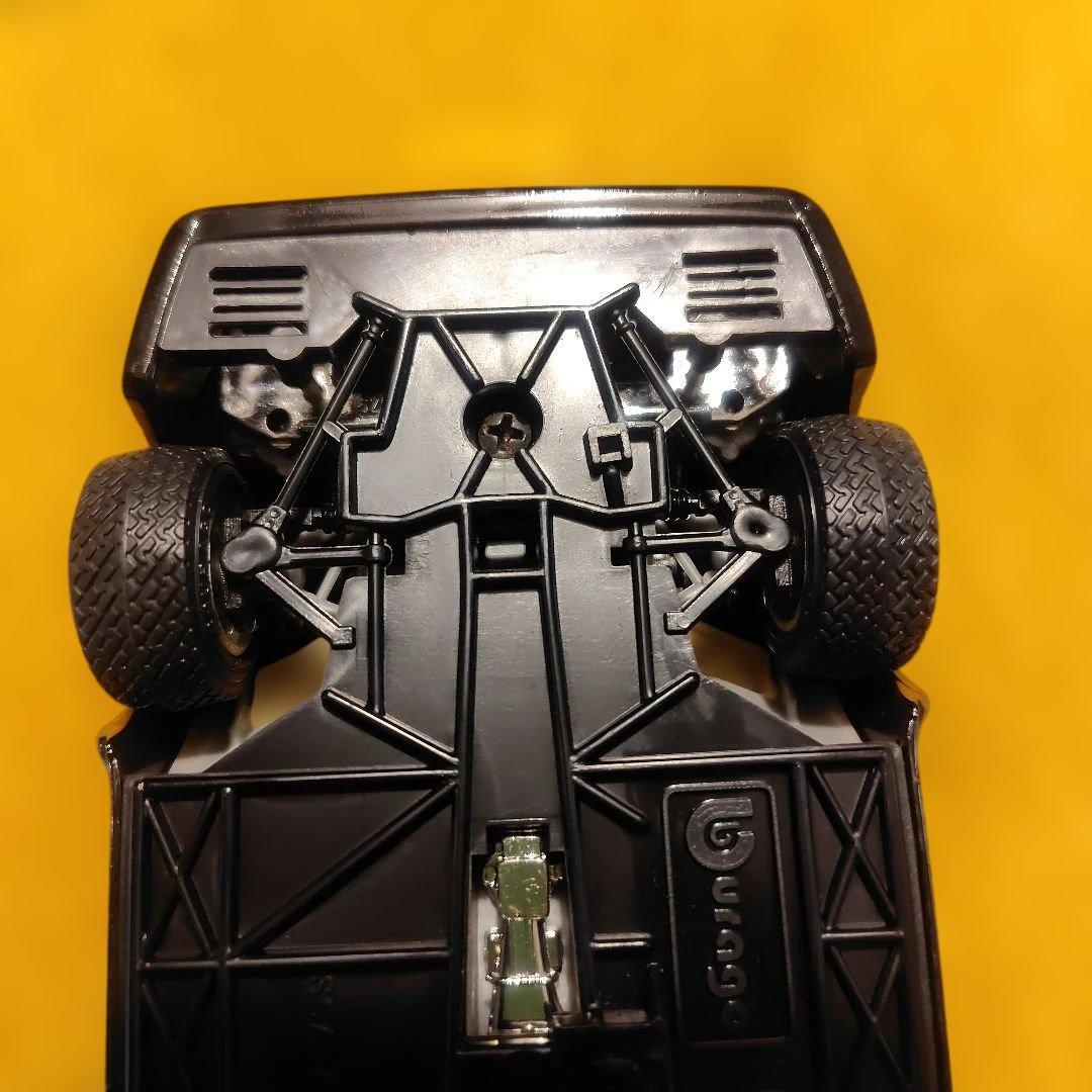 burago LAMBORGHINI COUNTACH（1988） 1/24