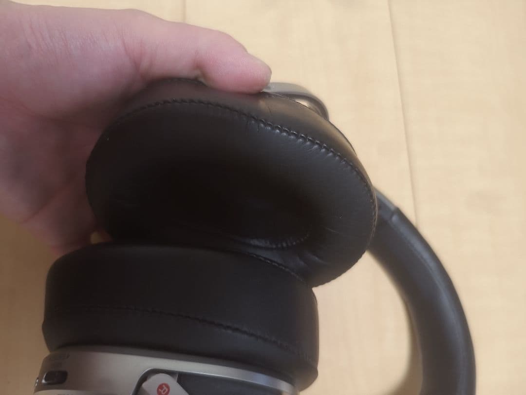 SONY ワイヤレスヘッドホン MDR-HW700DS