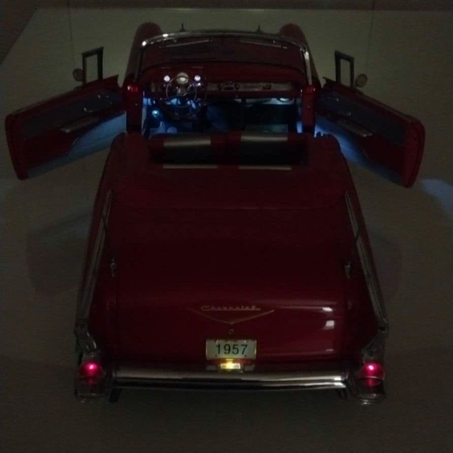 ダンバリーミント製 1957 シボレー ベルエア 1/12