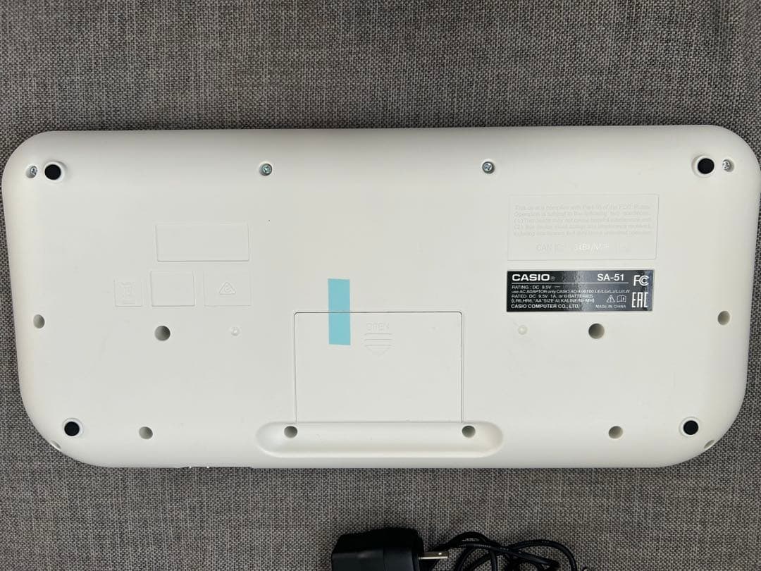 【別売アダプター付き】電子ピアノ casiotone SA-51