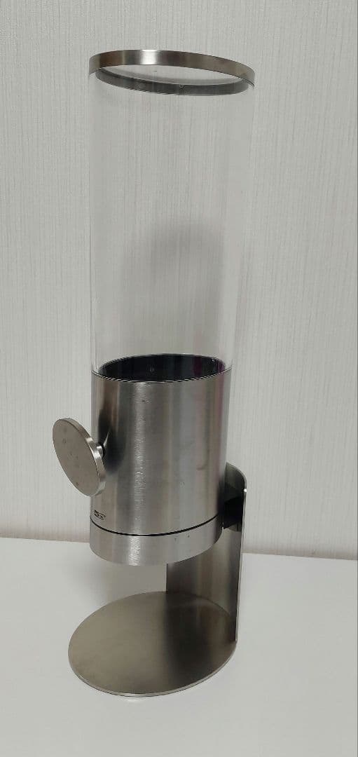 シリアルディスペンサー