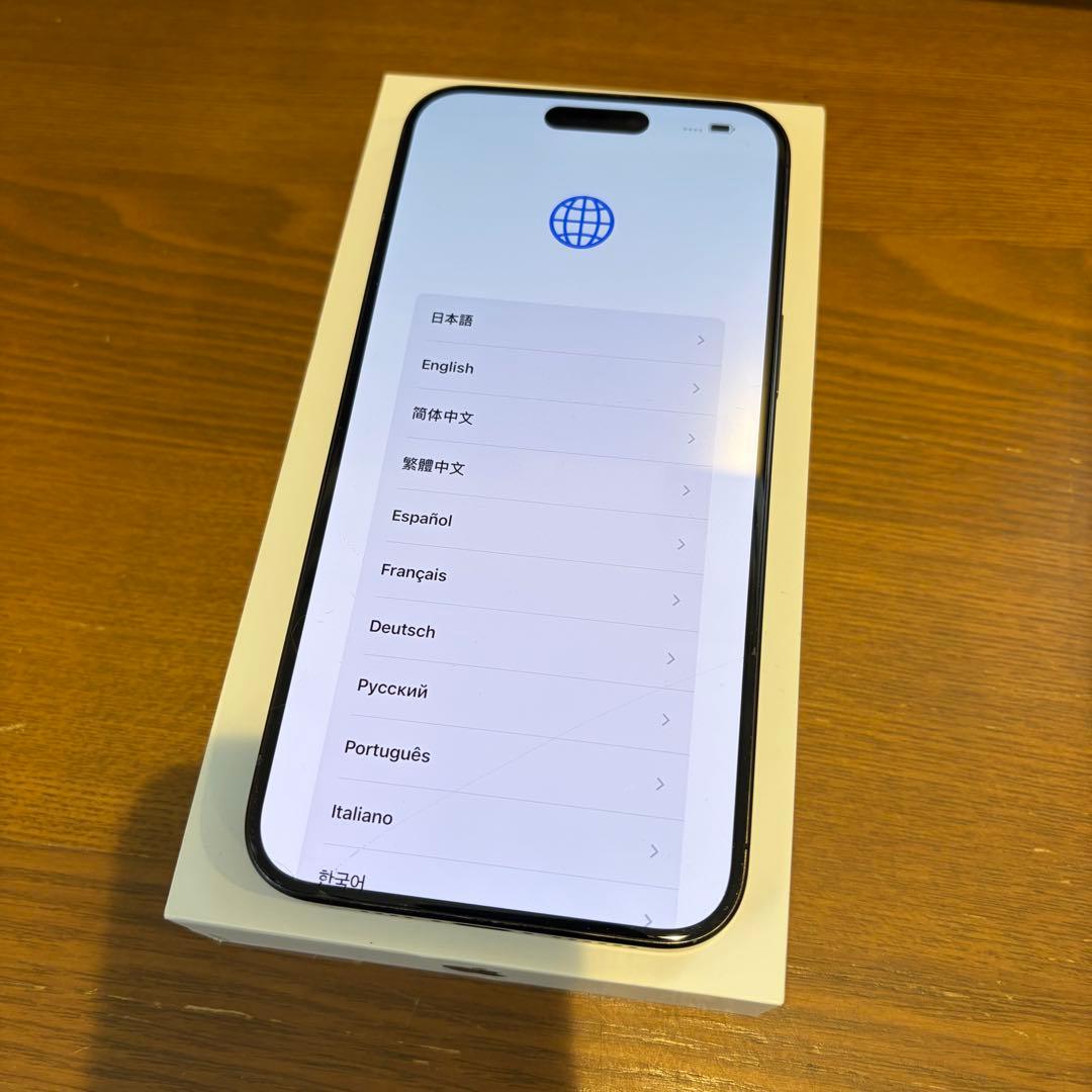 iPhone 15 Pro Max ブラック 256GB SIMフリー