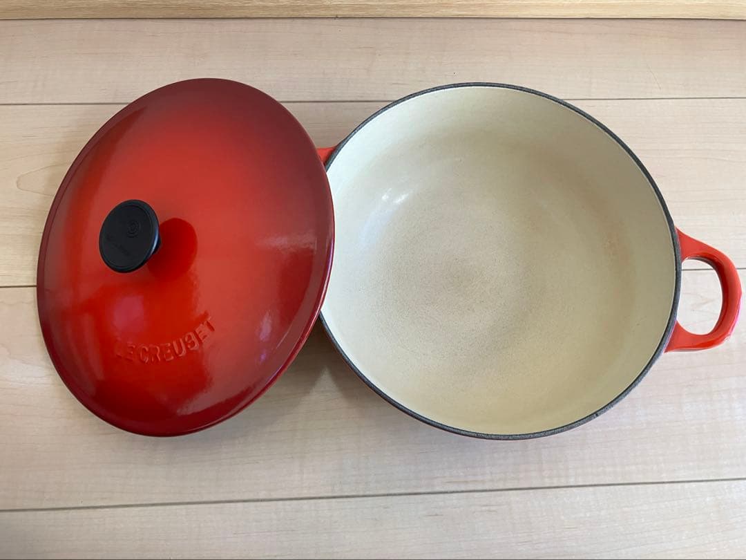★ル・クル－ゼ★22cm両手鍋 赤