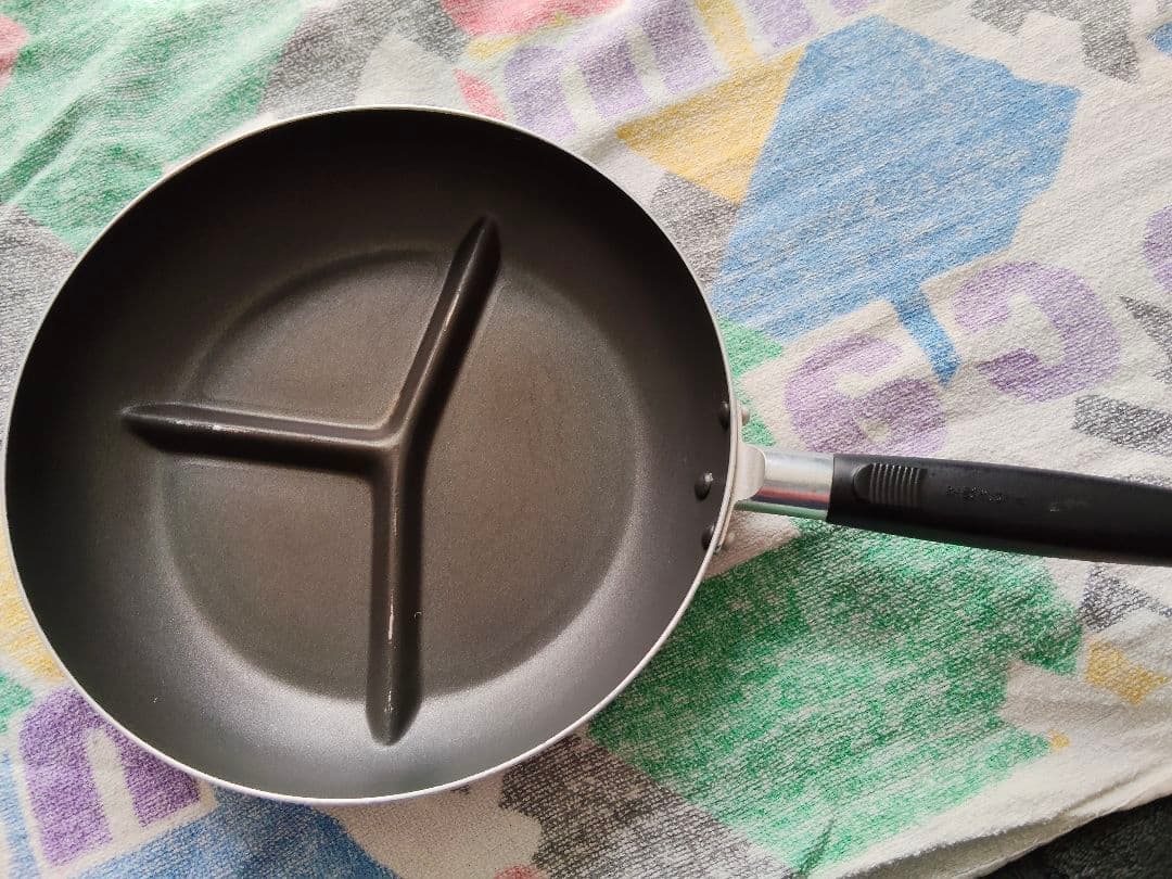 鉄鍋・フライパンセット 4点