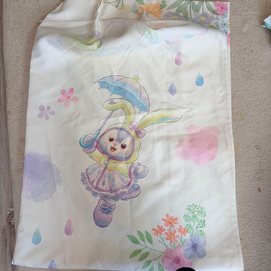 ディズニーリゾート　ビューティフルレイニーデイズ　カーテン　ダッフィー