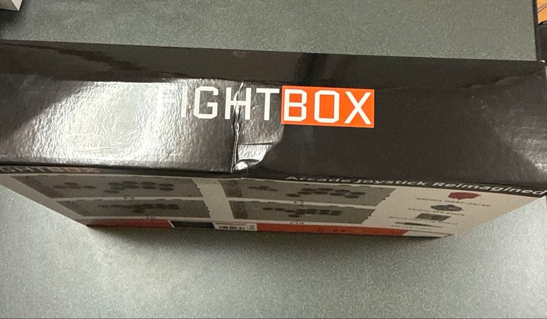 【値下げしました】FIGHTBOXレバーレスコントローラー F8R3L3