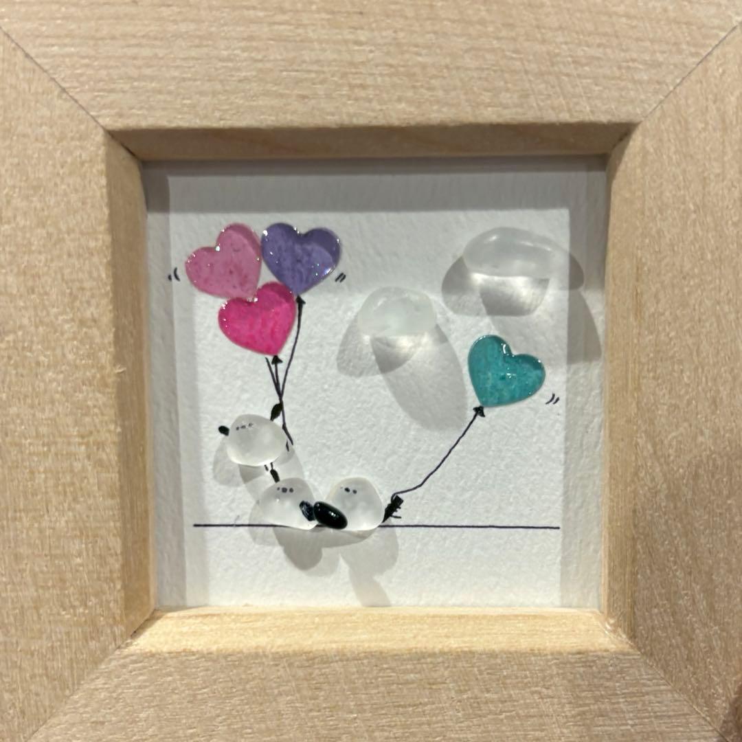 シマエナガの雛人形　。シーグラスアート