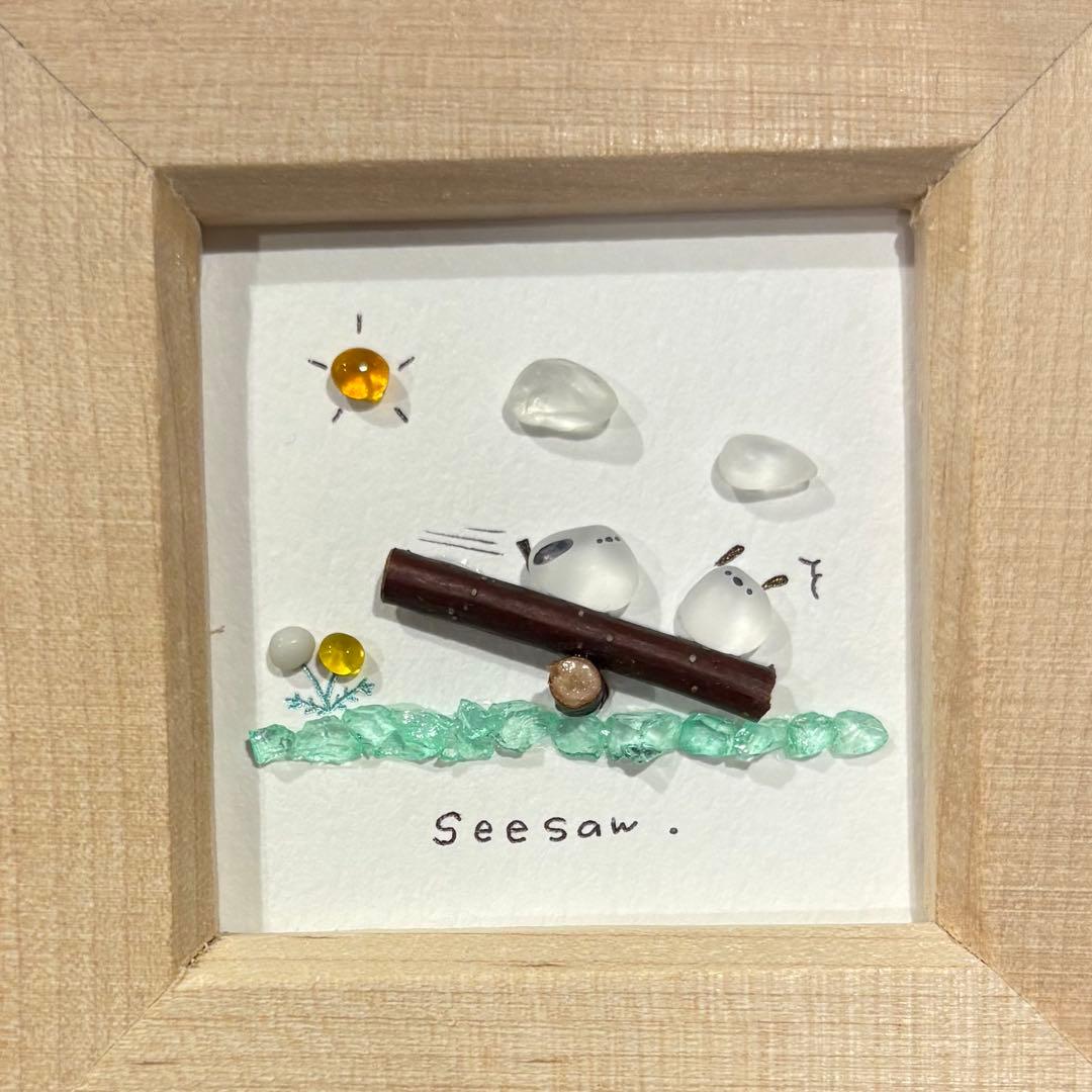 シマエナガの雛人形　。シーグラスアート