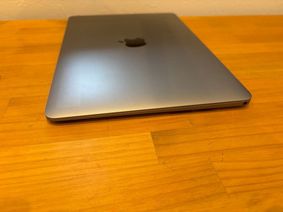 【美品】MacBook A1534 (Retina,12㌅,2015)箱充電器付