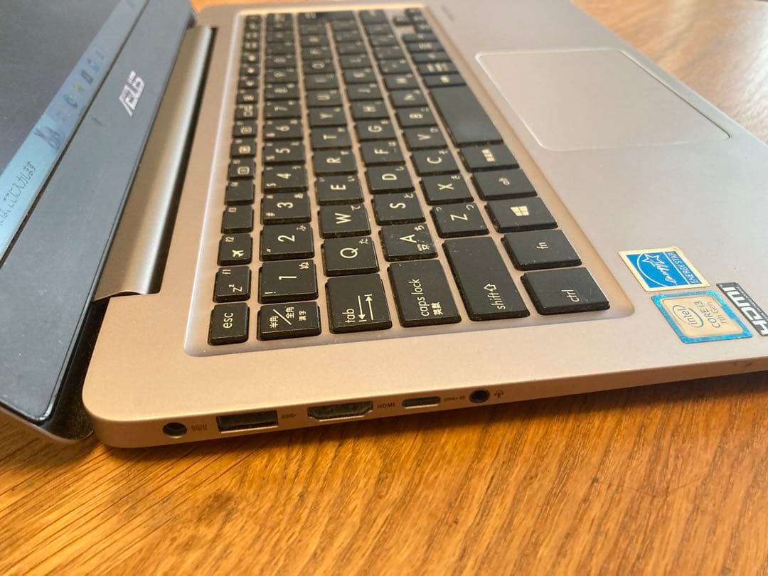 ASUS ZenBook UX310UAK／Office2016